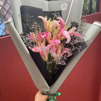 Elegant Pink Lily Bouquet