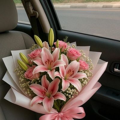 Elegant Pink Lily & Rose Bouque