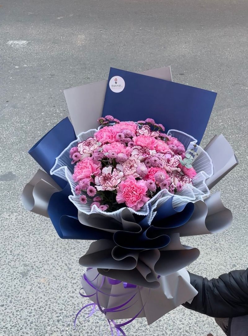 Blush of Love Bouquet 🌸(Pink Carnation & Pink Daisy Bouquet)