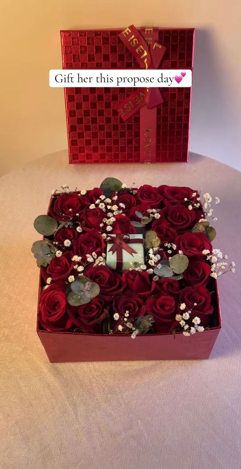 Crimson Royal Rose Box