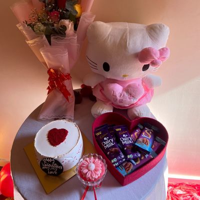 Valentine's Sweet Embrace Combo ❤️