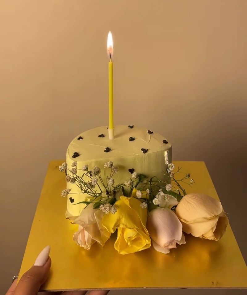 Golden Glow Celebration Cake