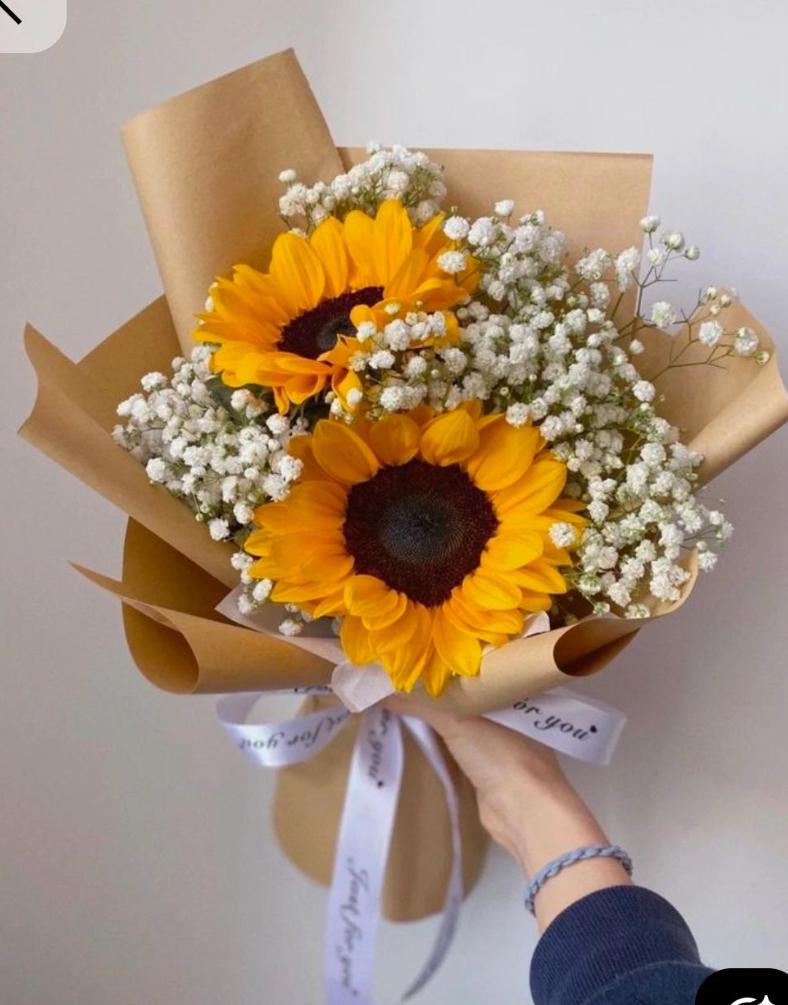 Sunshine Harmony Bouquet 🌻 A bouquet that captures the beauty of sunshine and the warmth of heartfelt emotions, making every occasion a little brighter. ✨🌻🤍