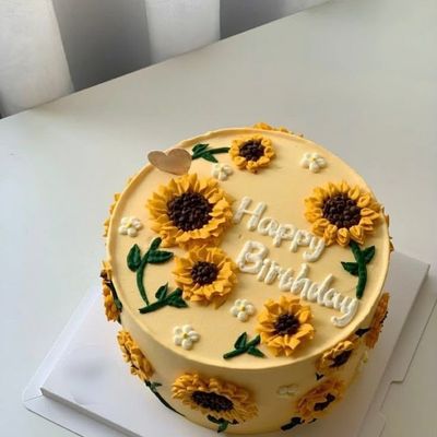 Pound Sunflower Vintage Cake