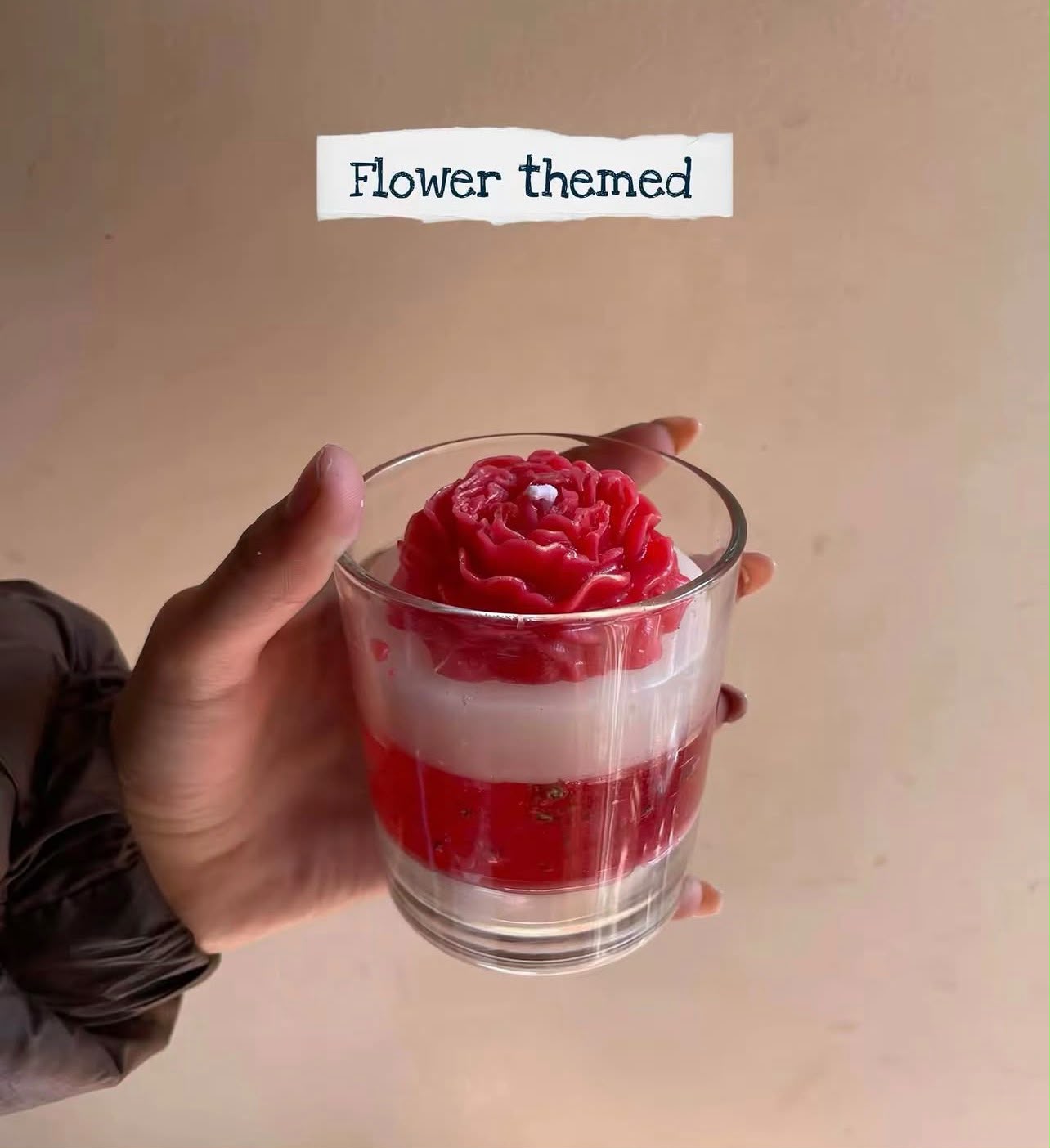 Crimson Bloom Candle 🌹🕯️ Birthdays, anniversaries, Valentine's Day, home décor, and special gifts.