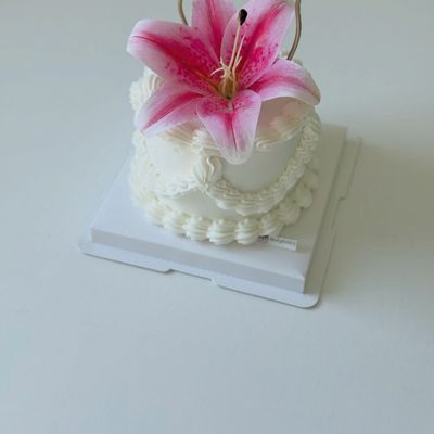 Enchanted Pineapple Blossom Cake