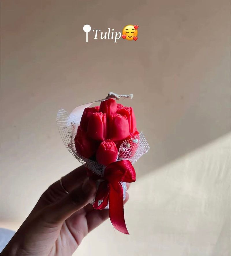 Scarlet Bloom Candle
