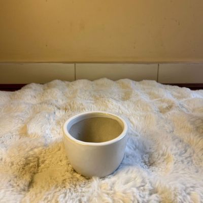 Minimalist Ceramic Mug Pot
