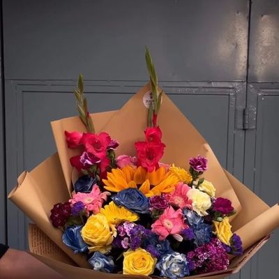 Sunset Charm Gerbera & Carnation Bouquet 🌼🌸