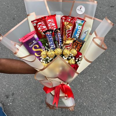 The Grand Indulgence – Luxury Red Rose & Ferrero Rocher Bouquet