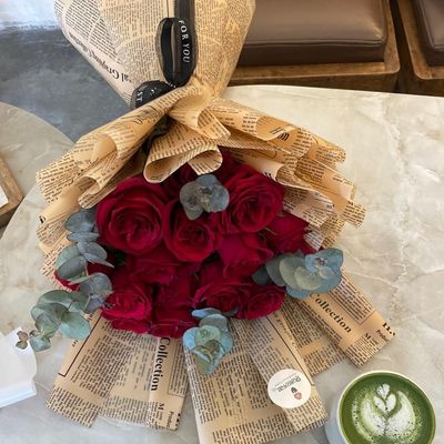 Crimson & Eucalyptus – 20 Premium Red Rose Elegance Bouquet