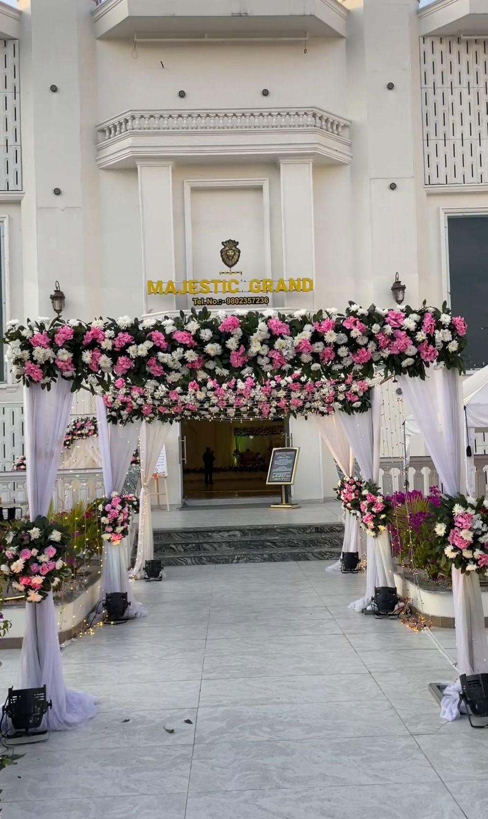 Weddings & Reception Aisles: Create a grand, photo-ready entrance for the couple and guests.