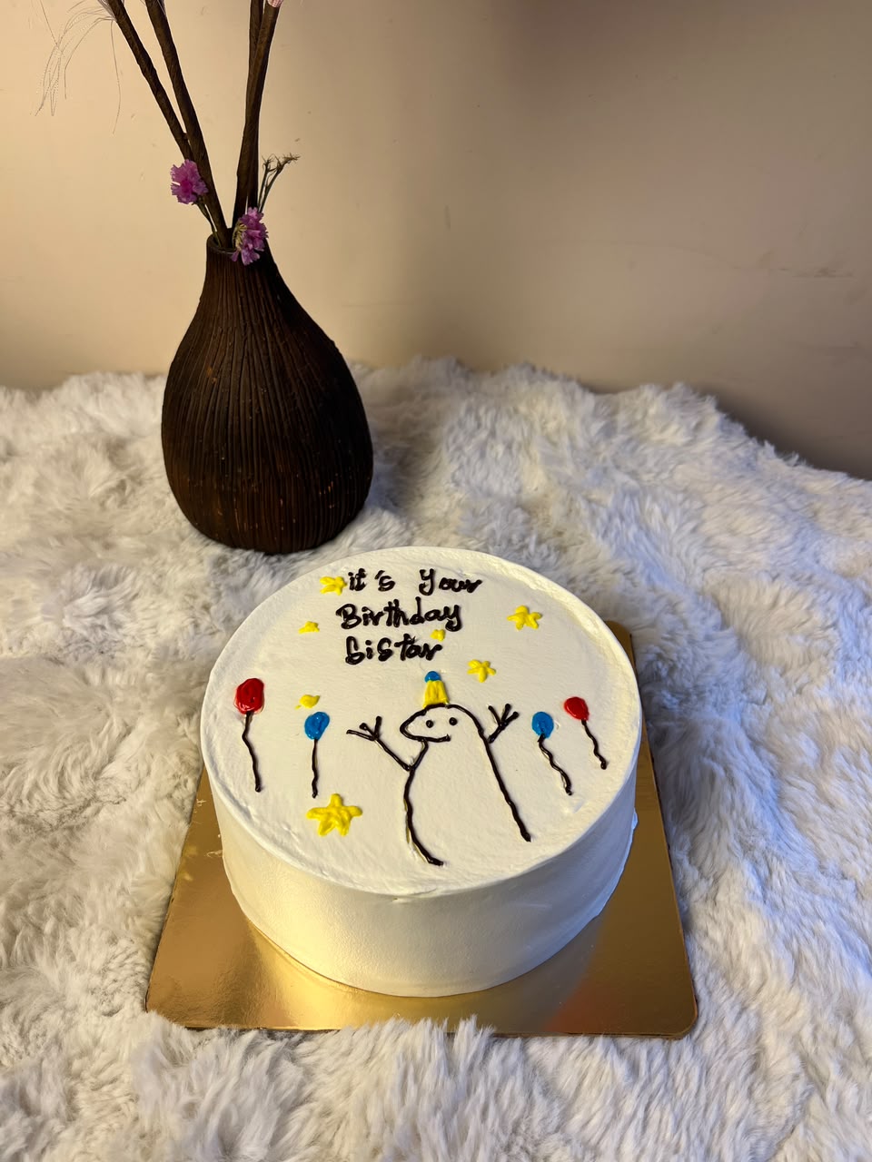 Cake design and decoration may vary slightly from the images shown. Please place your order in advance to ensure availability. Personalized messages are included at no extra charge. Store the cake in a refrigerator and consume within 24–48 hours for the best taste and freshness.