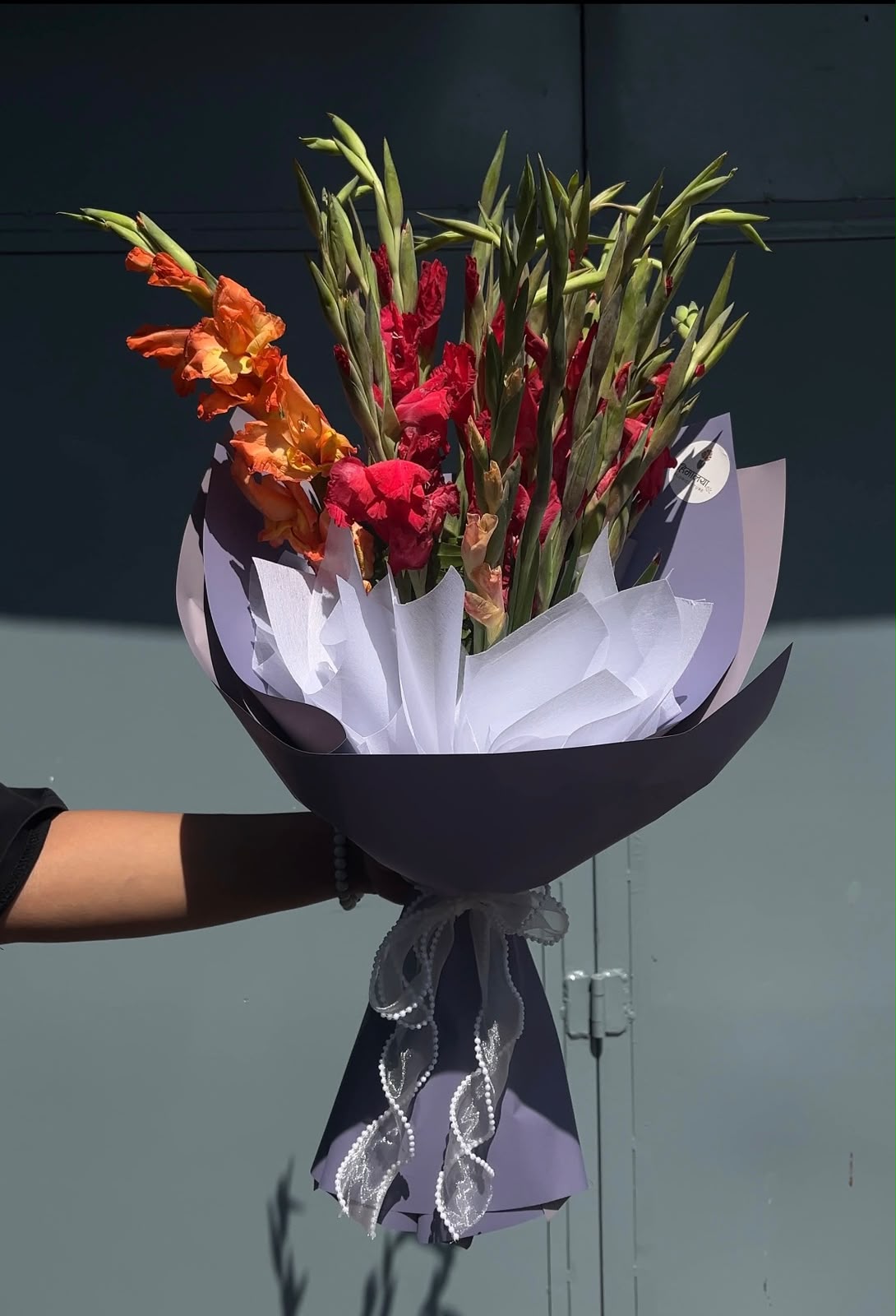 This bouquet is carefully arranged to provide a premium and elegant presentation. Please note that flower color, wrapping style, and arrangement may vary slightly depending on seasonal availability while maintaining the same freshness, quality, and overall value.