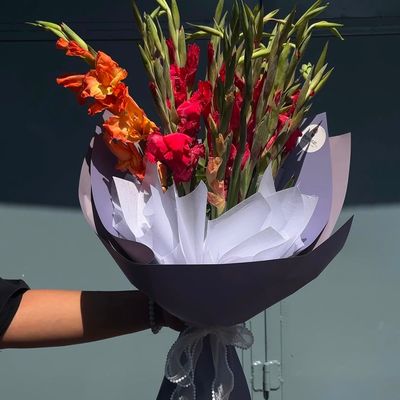 15 Stem Gladiolus Bouquet