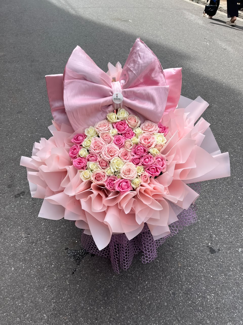 50 Stem Pastel Rose Luxury Bouquet Rose shades and bow details may vary slightly depending on availability while maintaining the overall pastel theme, premium appearance, freshness, and quality of the bouquet.